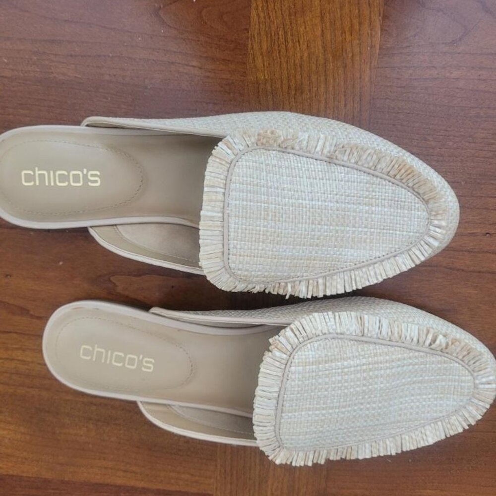 Chico's Halle Raffia Fringe Slide in size 10 Color is Neutral New in Box - Picture 5 of 5